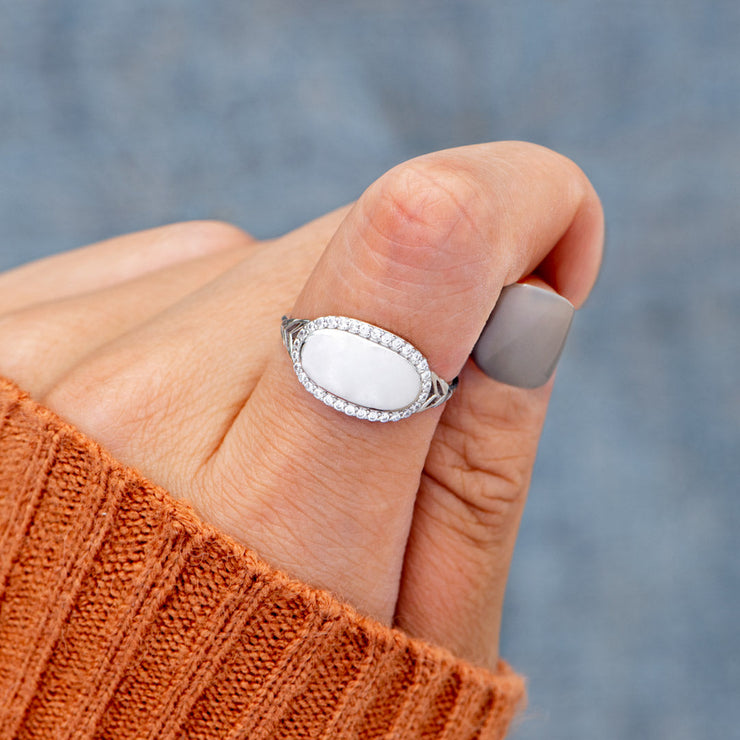 Clean Slate Pavé Rim Oval Ring