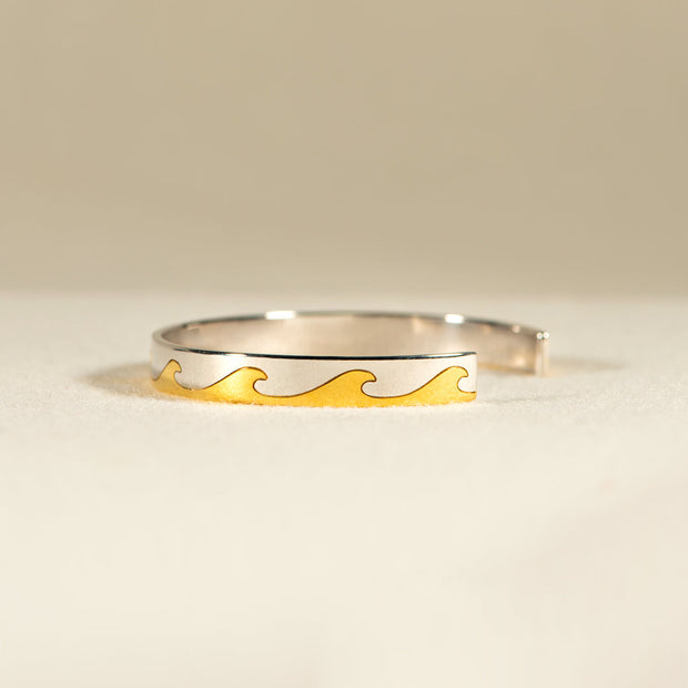 Waves Minimalist Bangle